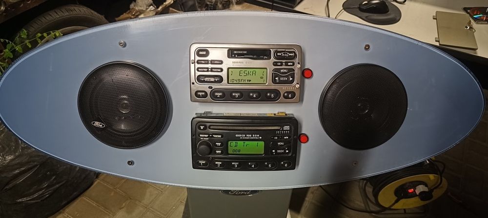 Ford konsola radio radia dla konesera marki prezent  unikat