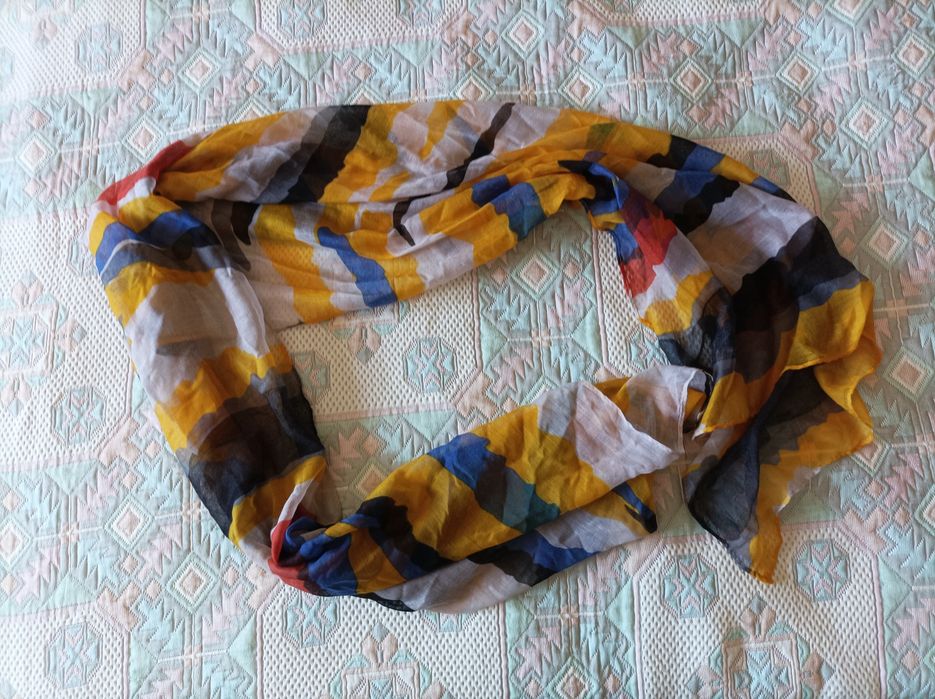 Coisas diversas (nécessaire, lenço e guarda brincos)