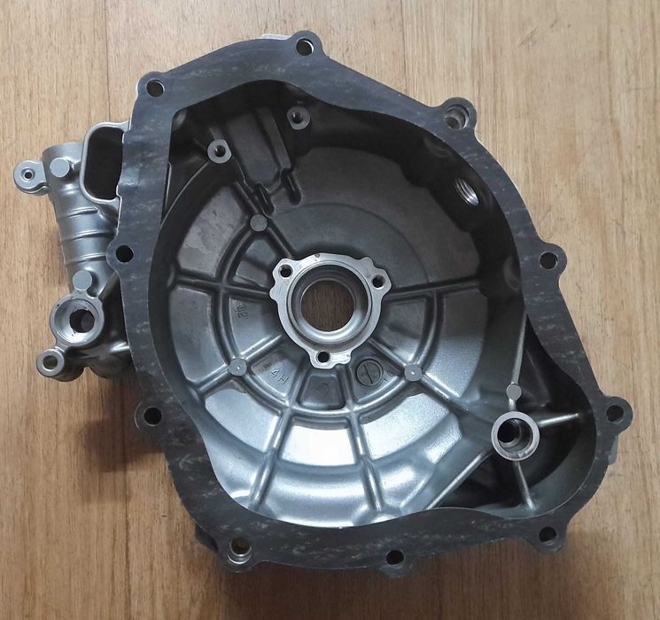 TAMPA MAGNETO OEM SUZUKI DL 650