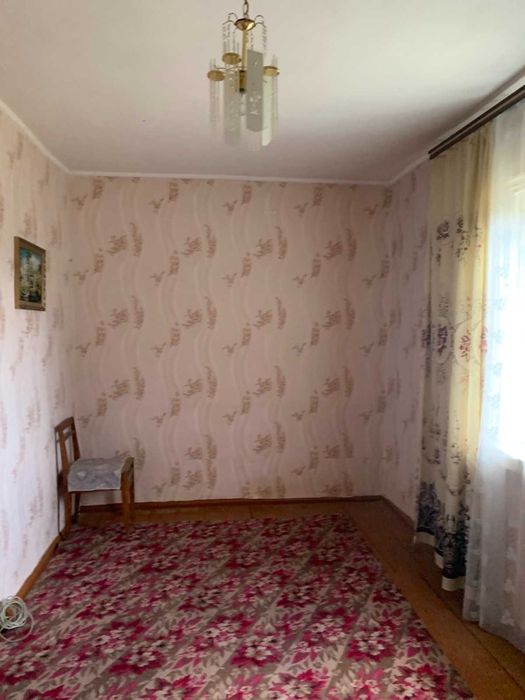 Продам Будинок біля річки в затишному районі   ( район Бровар)
