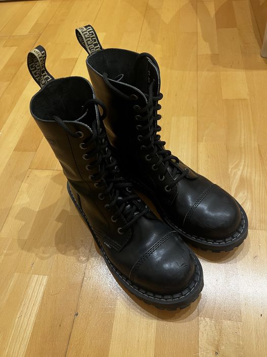 взуття Steel boots з металевими вставками