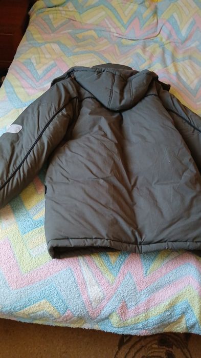 Продам чоловічу куртку