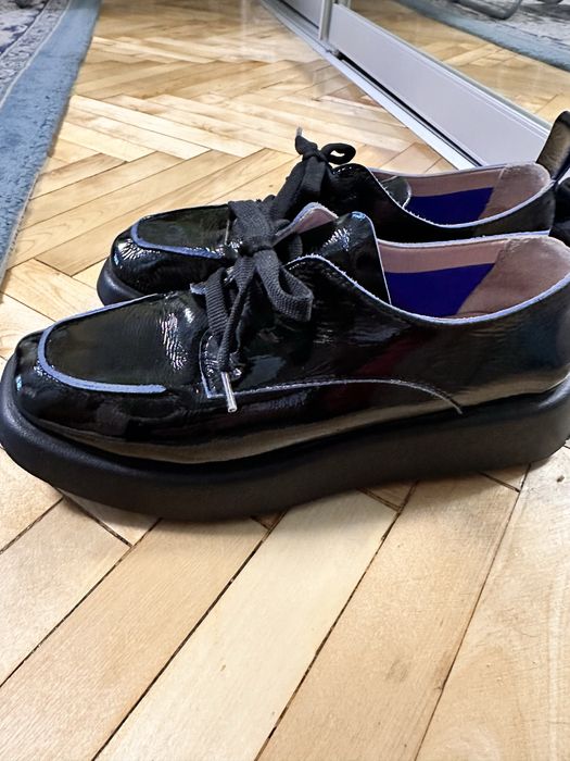 Продам взуття жіноче