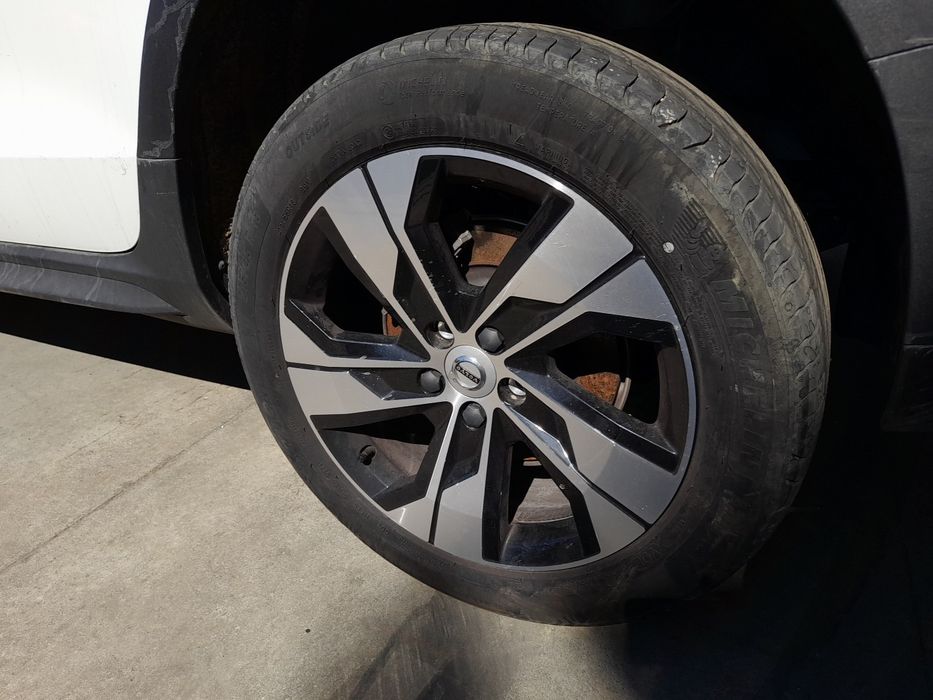 Conjunto de jantes VOLVO V60 II Cross Country (227)