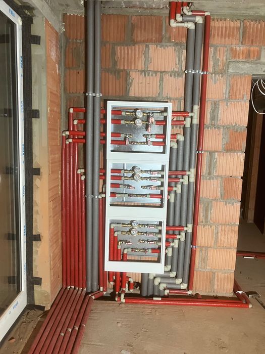 Hydraulik Usługi hydrauliczne