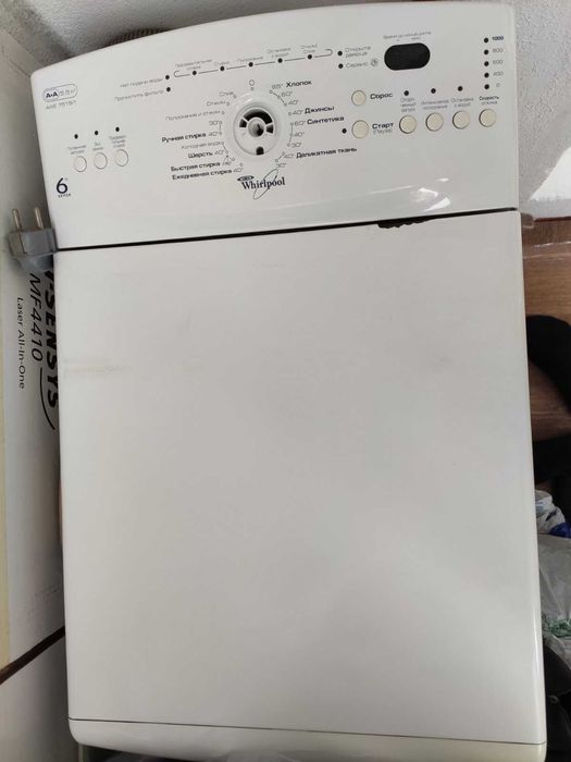 Продается стиральная машина Whirlpool AWE 7515/1