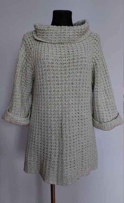 Sweter z wełną szary