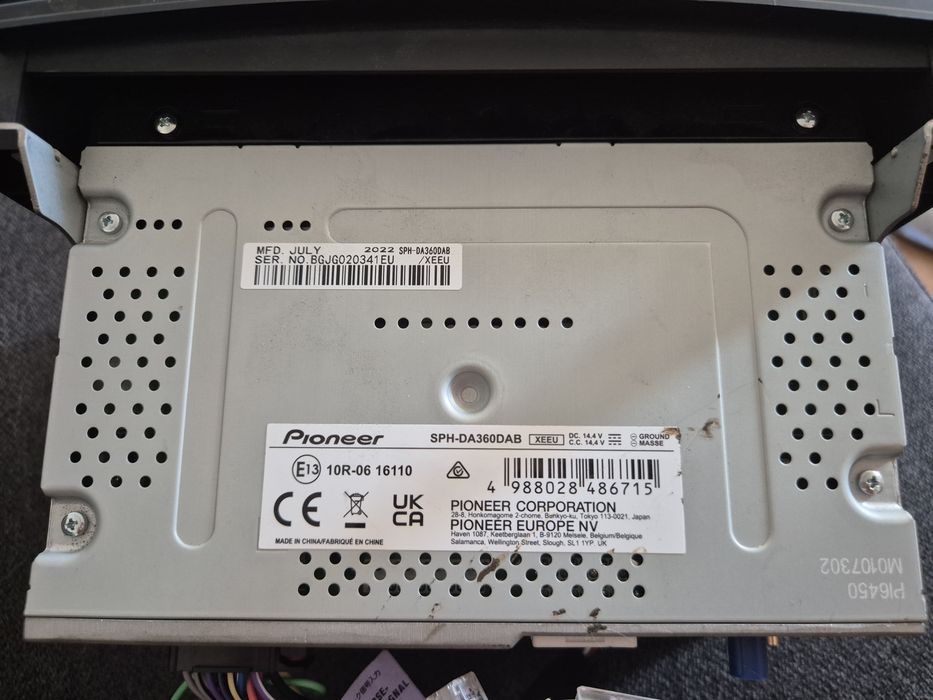 Radio samochodowe Pioneer SPH-DA360DAB