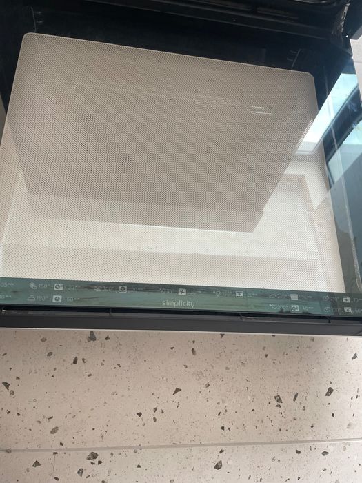 Piekarnik białe szkło