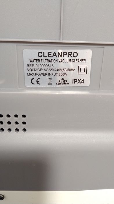 Aspirador de pó e água