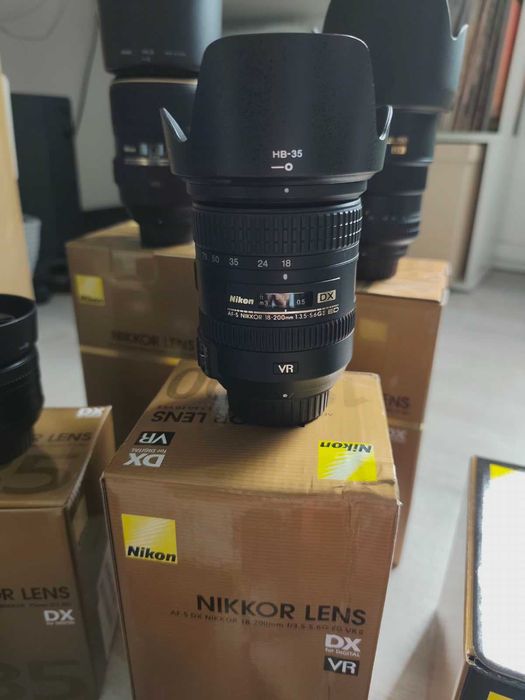 Nikon D5600 Kit completo ou vendido em separado