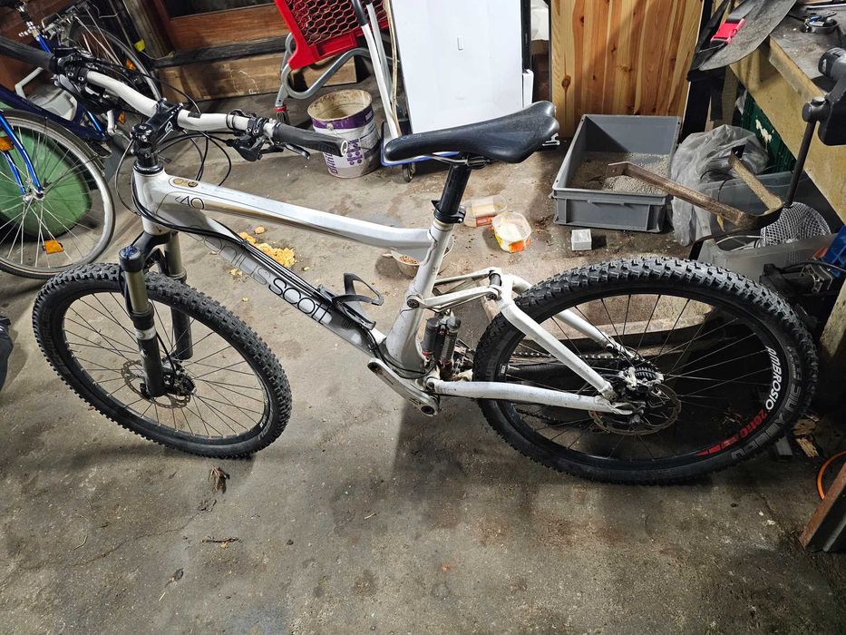 Bicicleta usada em bom estado