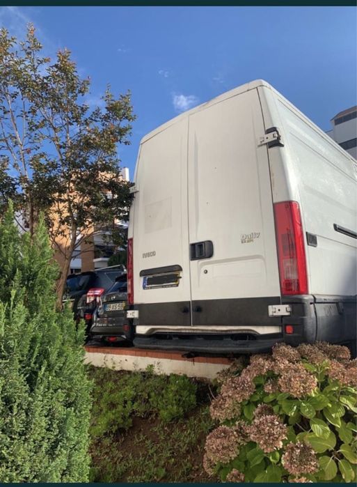 Transporte / Mudanças / Frete /  Aluguer de Carrinha COM Motorista