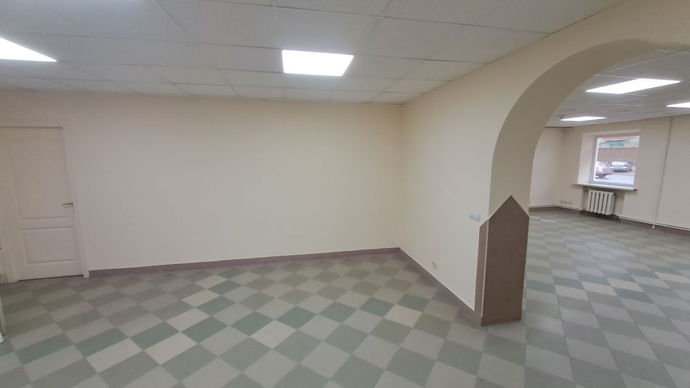 Оренда приміщення 90 м2 (300грн/м2) Ц.ринок,Макдональдс пр.Перемоги 81