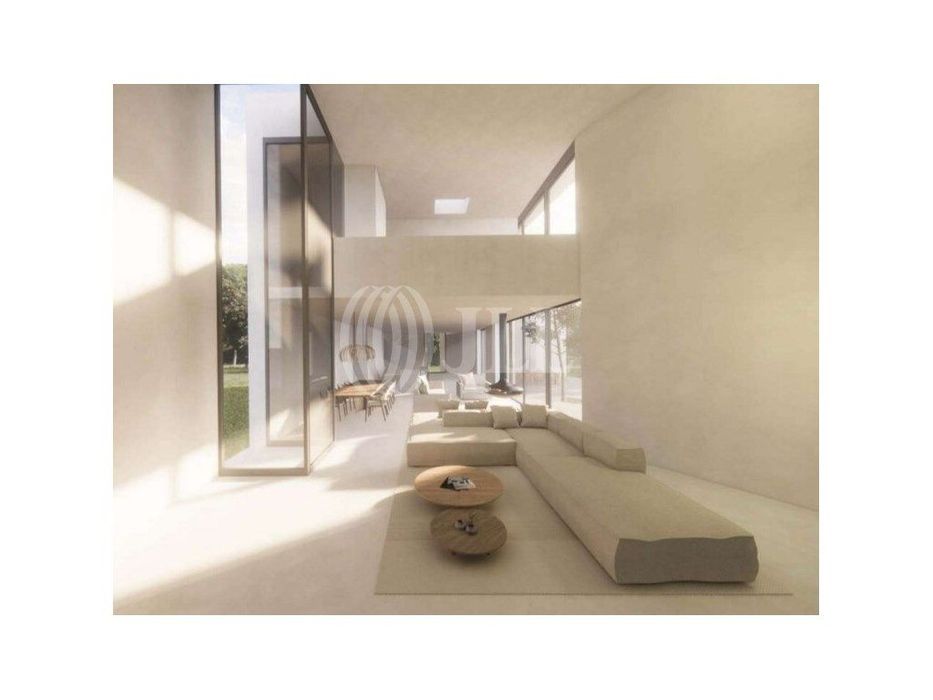 Terreno com projeto aprovado, na Quinta da Moura, Oeiras