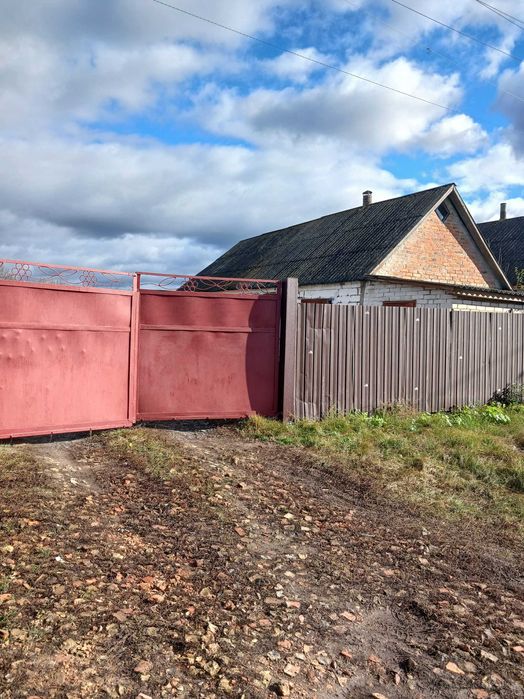 Продам гарний дім