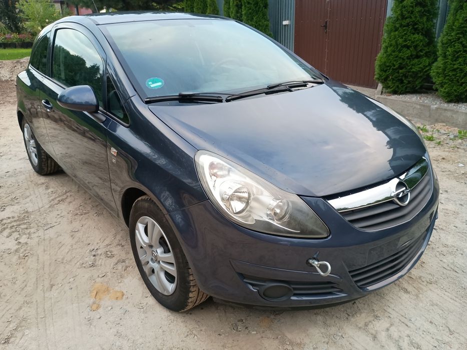 Opel Corsa D 1.4 benzyna klima  bogata wersja 2011r.z Niemiec.