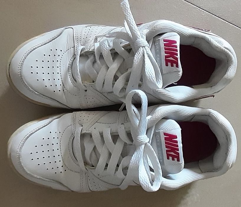 Sportowe buty skórzane NIKE r.39, wkładka 25cm