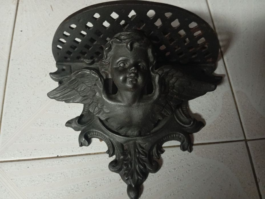 Prateleira em ferro fundido