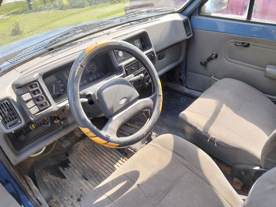 Продається  економне авто