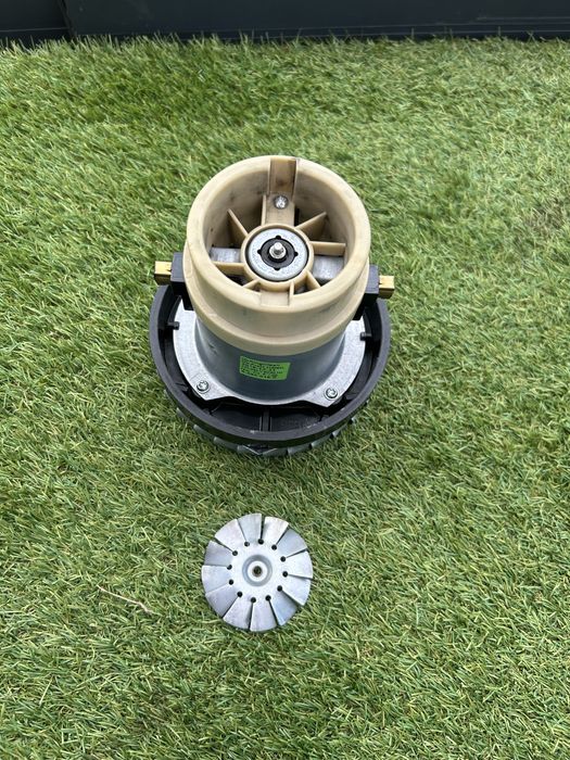Sprzedam silnik do odkurzacza karcher wd3 uszkodzony !