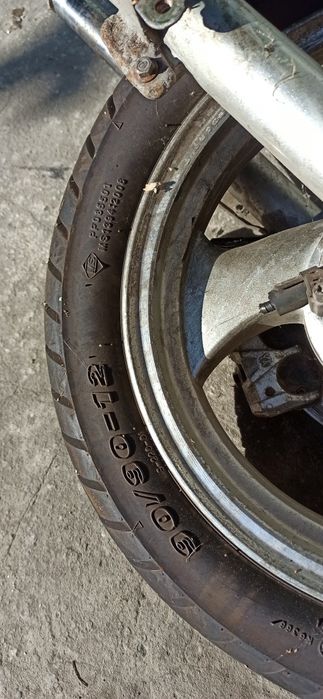 Колесо скутера r12 с перьями