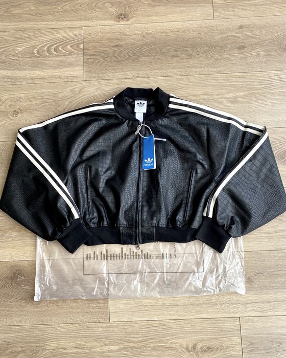 Жіночий бомбер Adidas x Jennie(BLACKPINK)