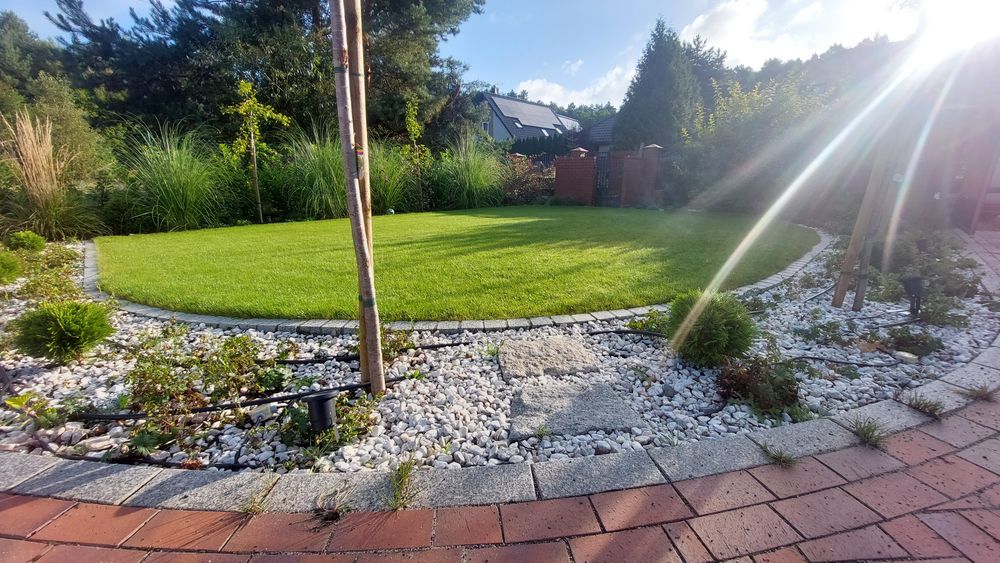 Ogrody, trawnik, ogród, ogrodnik, brukarz