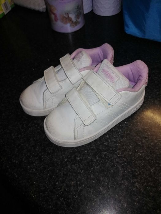 Ténis adidas de criança