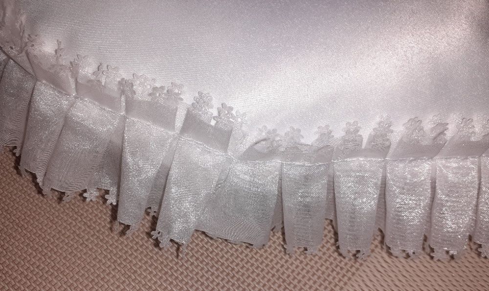 atłasowa poduszka na obrączki serce ślub