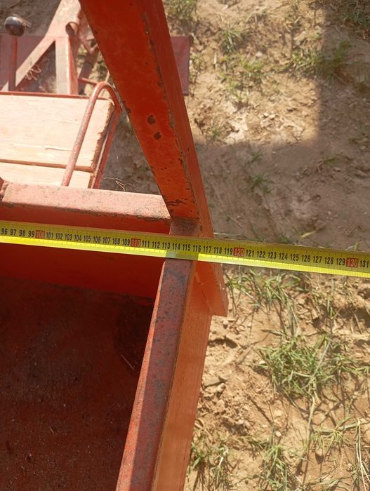 Reboque atrelado para trator ou carro