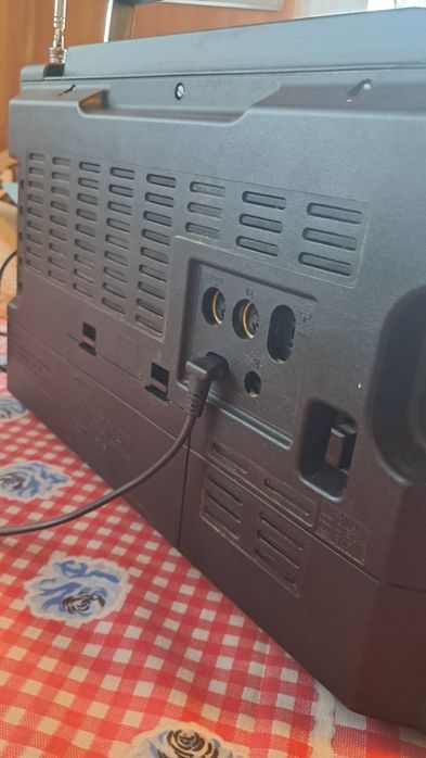Radio stereo Julia