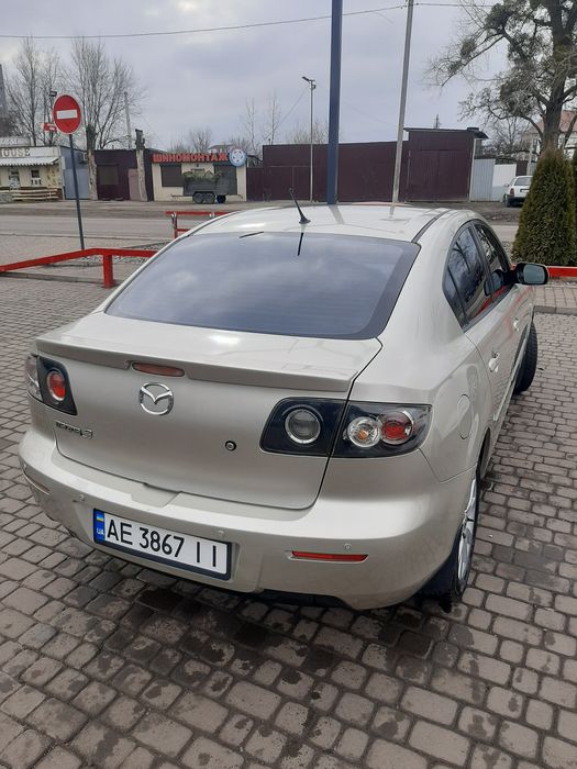 Продам авто Mazda 3