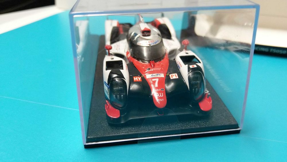Toyota Gazoo Racing TS050 Hybrid #7: WEC 2017 - Miniatura à escala 1/38 da Spark/Toyota