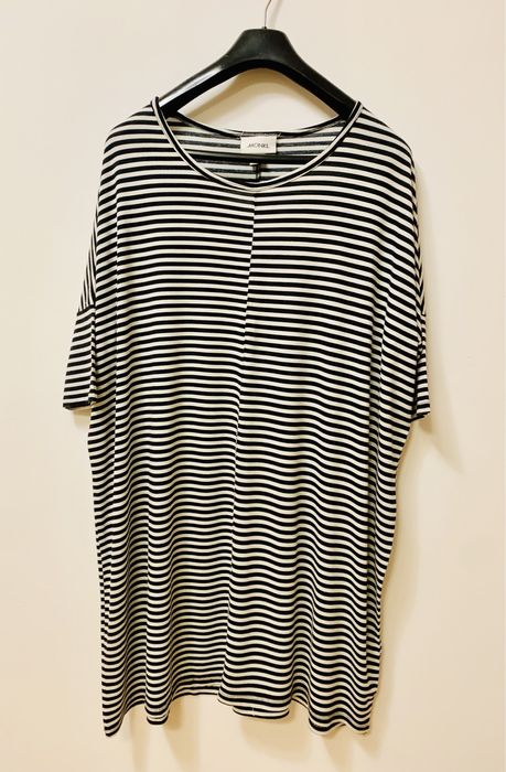 Luźna sukienka oversize w paski