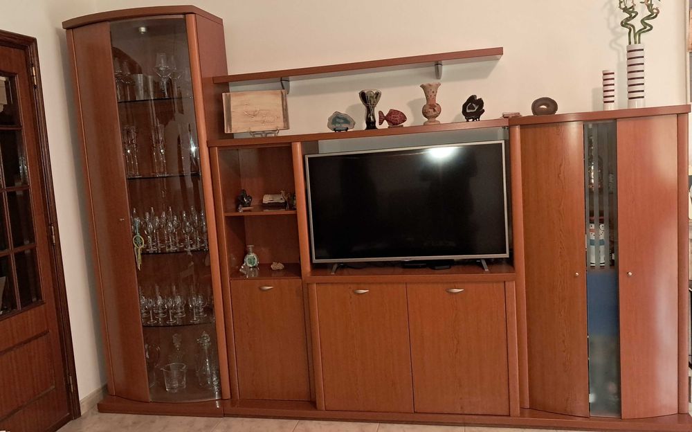 Móvel de Sala em Madeira – Modular – com Garrafeira