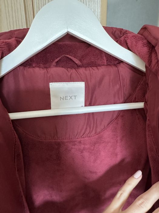 Куртка на дівчинку