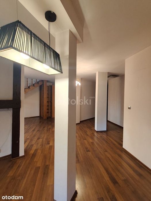 Oryginalny apartament z dużym tarasem