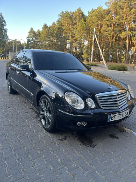 Мерседес w211 2008 р 2,2 дизель