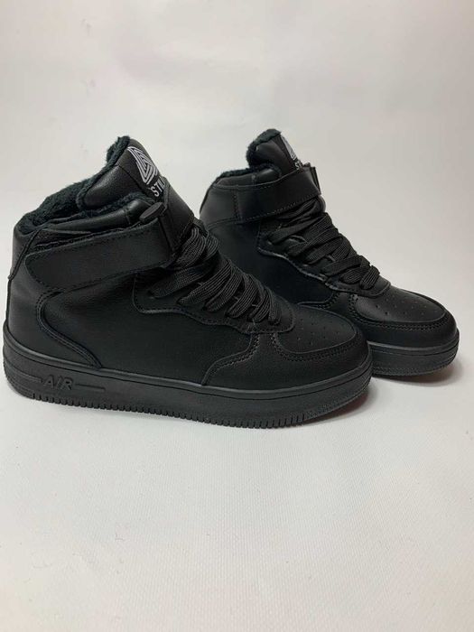 Шкіряні хайтопи черевики жіночі зимові білого чорного кольору хайтопы