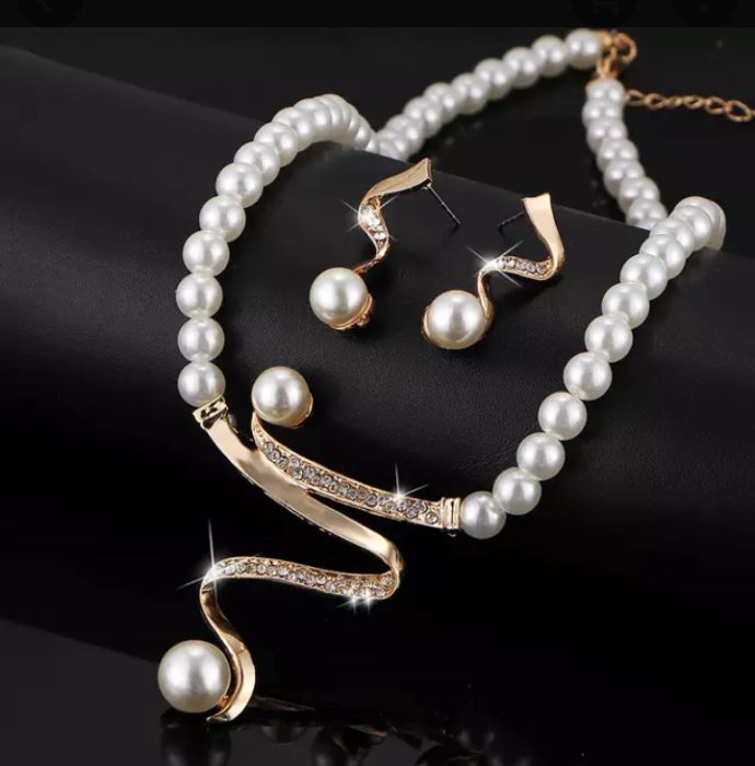 Nowy komplet oryginalnej biżuterii!