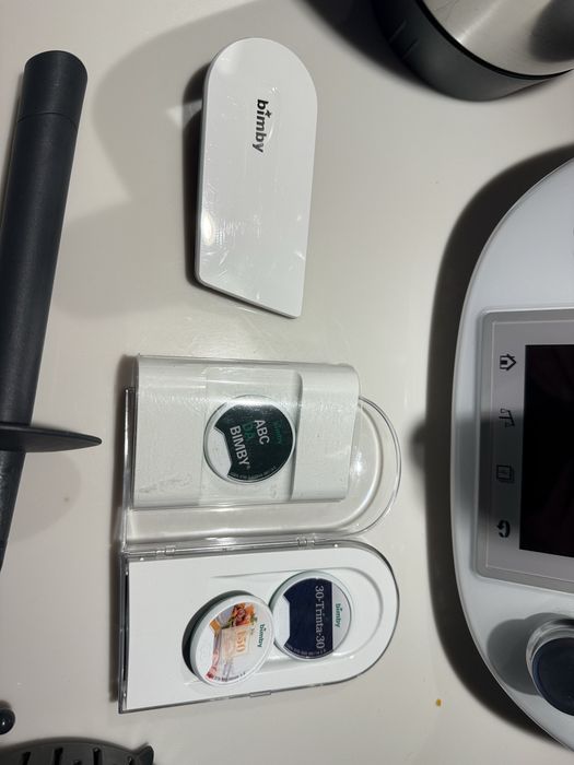 Bimby TM5 como nova, 2 copos completos