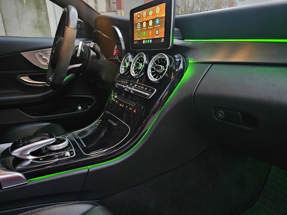 ŚWIATŁOWÓD LED AMBIENT OŚWIETLENIE WNĘTRZA 12V PASKI RGB MULTIKOLOR BEZ INGERENCJI KABLI SMARTFON BLUETOOTH PODŚWIETLENIE TUNING + MONTAŻ