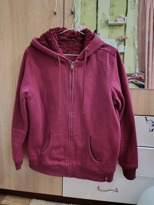 Тепла мехова кофта