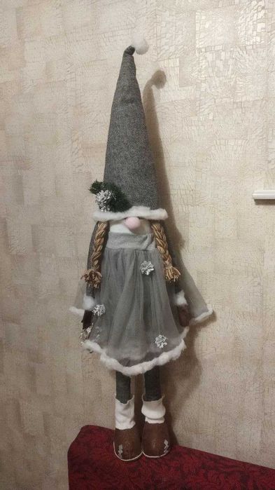Гномка новорічна велика