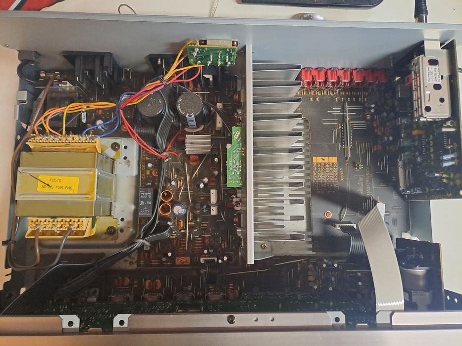 50Amplituner Yamaha RX-396 RDS
