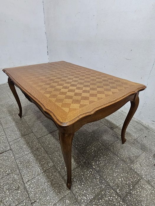 Ładny francuski stół Ludwikowski rozkładany