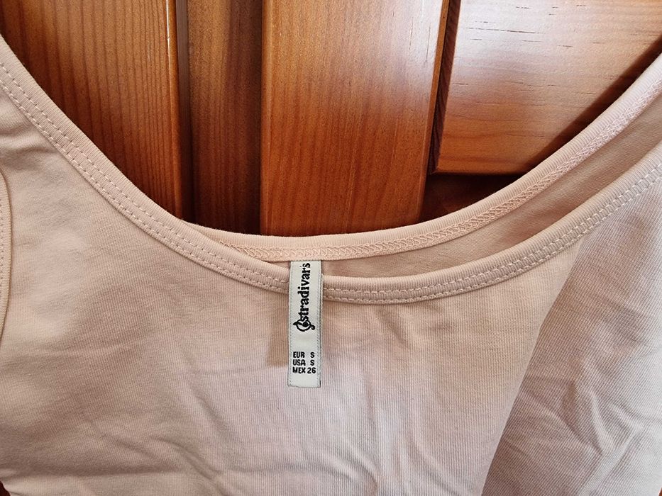 Crop top rosa claro Stradivarius, tamanho S