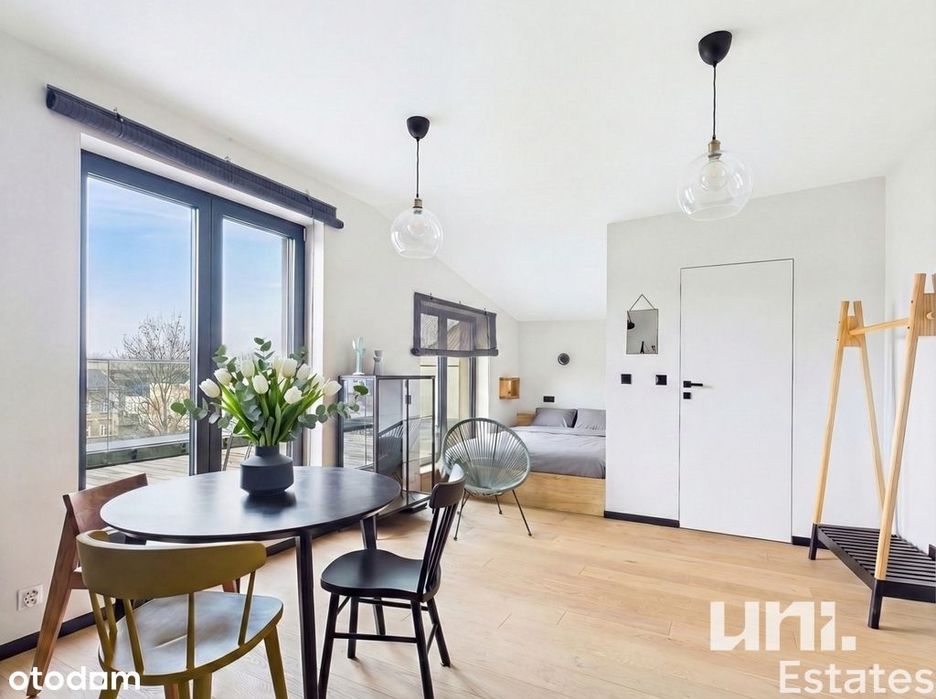 Słoneczne mieszkanie na ostatnim piętrze z tarasem