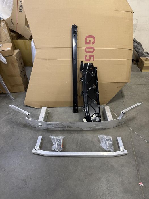 Панель телевизор распорка окуляр услилитель BMW G05 G01 G08 G30